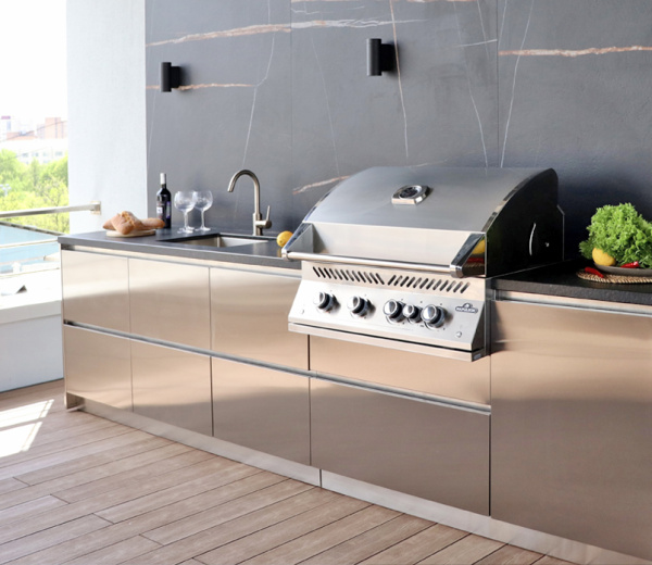 Зона барбекю на открытой террасе