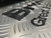 Коврик резиновый под гриль серебристый Broil King