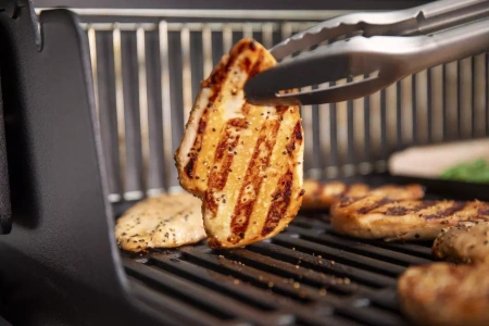 Гриль газовый Genesis E-315, черный