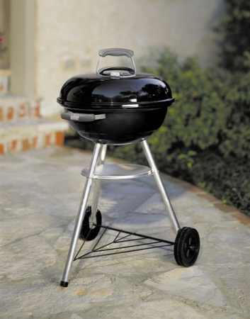 Гриль-барбекю угольный Weber Compact Kettle 57 см