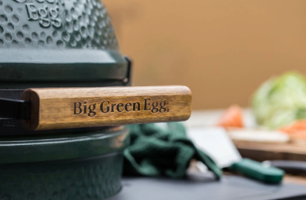 Рукоятка для купола гриля L из акации с надписью Big Green Egg