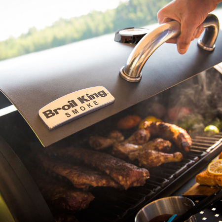 Угольная гриль-коптильня Broil King Regal Offset 400