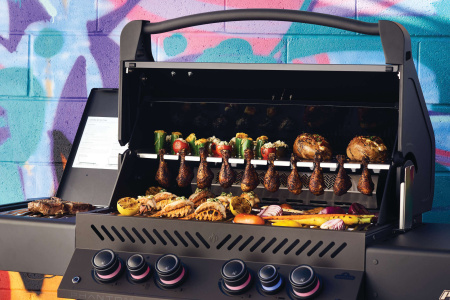 Газовый гриль Napoleon Prestige 500 Phantom тепловой с боковыми столиками