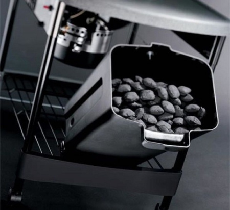 Угольный гриль Weber Performer Premium GBS