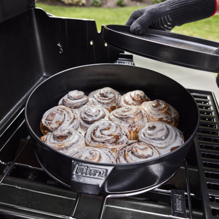 Гриль газовый Genesis E-415, черный