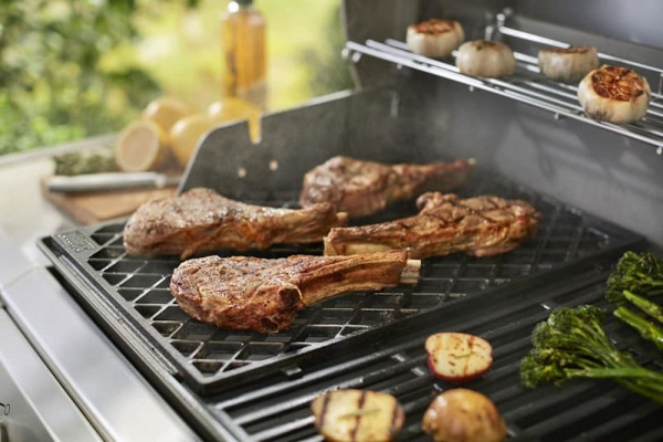 Чугунная решётка Weber Sear Grate для грилей Genesis II 400/600 серии