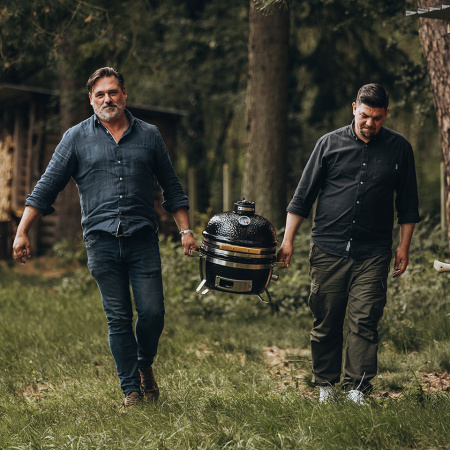 Керамический гриль Monolith Icon черный