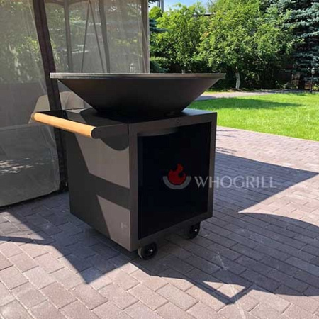Угольный гриль- очаг Ofyr Classic 100 PRO черный с дровницей