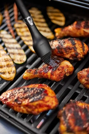 Гриль газовый Spirit E-215 GBS, черный