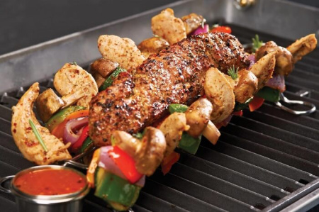 Подставка для шашлыка с соусницами Broil King