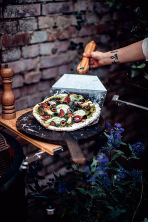 Керамический угольный гриль Monolith Basic, 46 см, черный