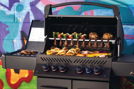 Газовый гриль Napoleon Prestige 500 Phantom тепловой с боковыми столиками